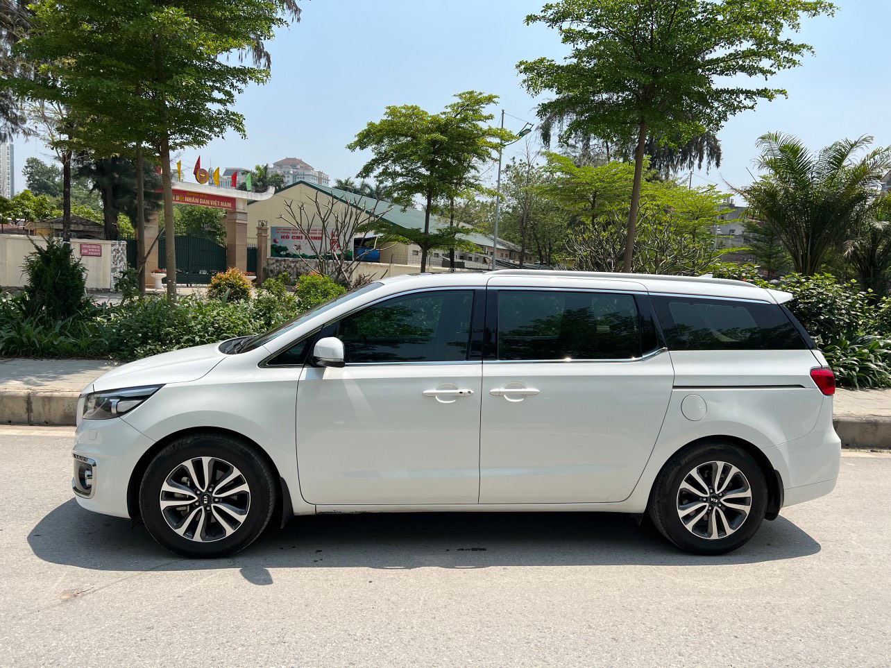 Halong Transportation Car