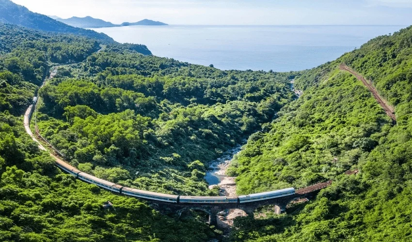 The Trans-Vietnam Transport – Hue to Da Nang